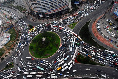 深圳计划征收交通调节费 治堵 引发市民广泛关 需要公投