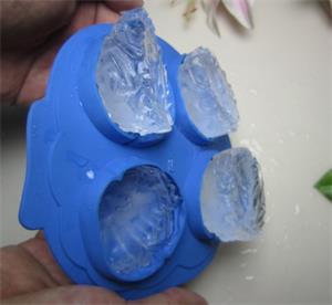 【汉川资讯】创意硅胶冰球在设计上需要注意哪些细节?