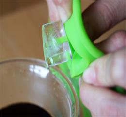 冰火两重天_汉川实业教您这个夏天用创意硅胶冰格做冰拿铁咖啡!