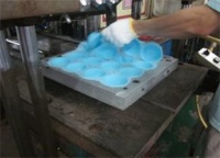 深圳有生产硅胶冰格的厂家吗?要非常专业的.