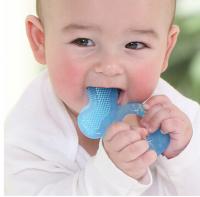 硅胶牙胶宝宝磨牙棒适合几个月的宝宝用？