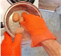 USSE硅胶手套能耐高温吗?厨房硅胶手套脏了怎样清洗?