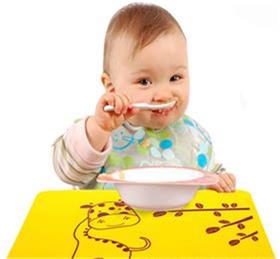 让宝宝远离桌面细菌污染的儿童硅胶餐垫环保吗?怎么选择?