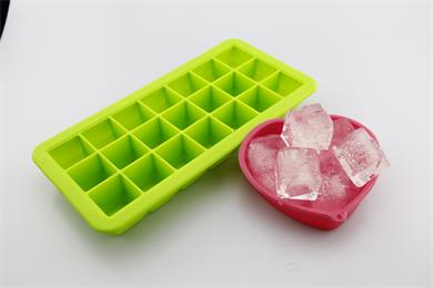 21格带盖硅胶冰格制冰盒